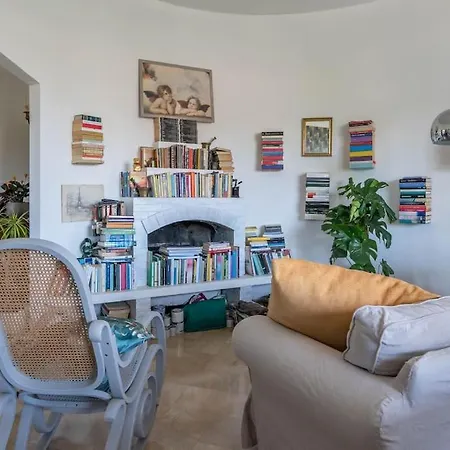 Surya Homestay szállás *